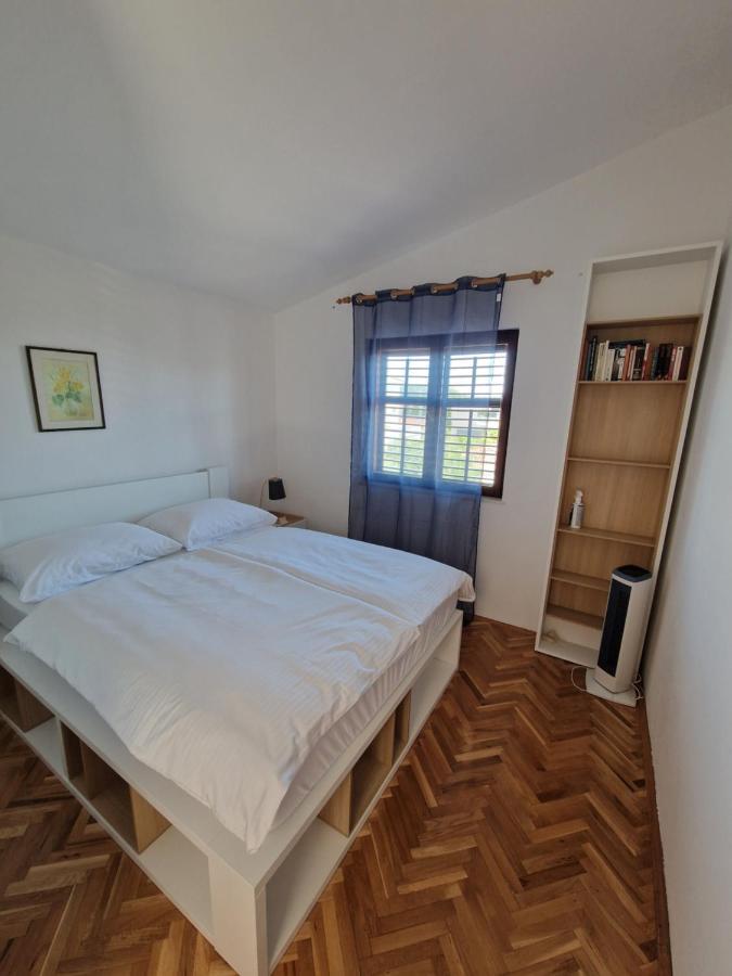Apartments Dara Rogoznica  Luaran gambar
