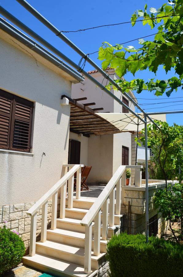 Apartments Dara Rogoznica  Luaran gambar