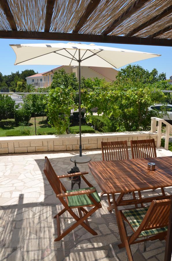 Apartments Dara Rogoznica  Luaran gambar