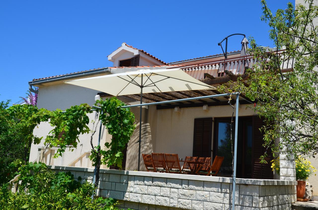 Apartments Dara Rogoznica  Luaran gambar